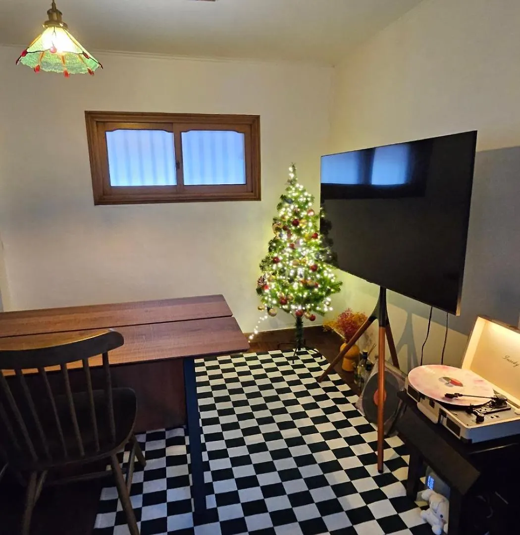 Guest house Dotplaneline House Hotel Seoul South Korea